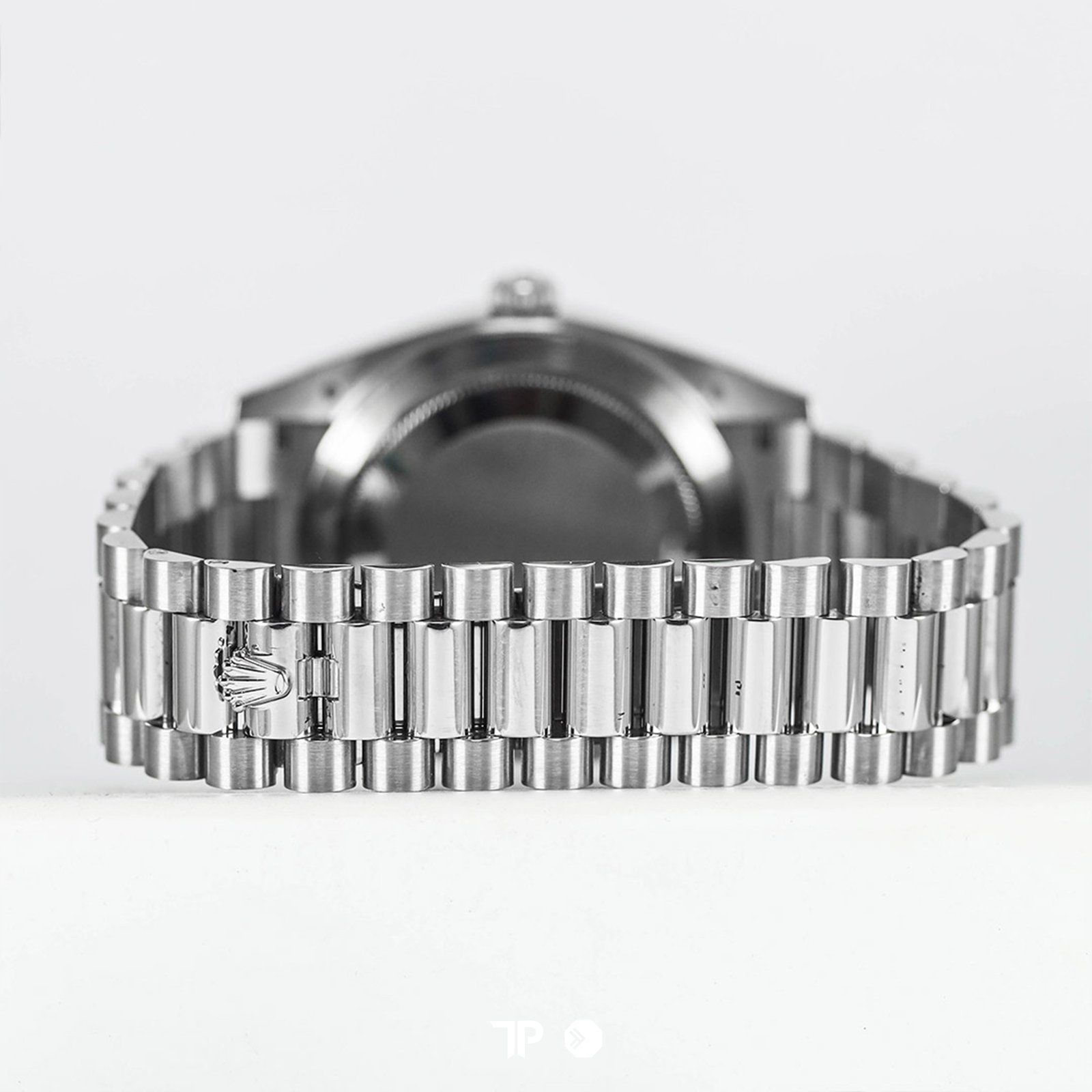 A4975