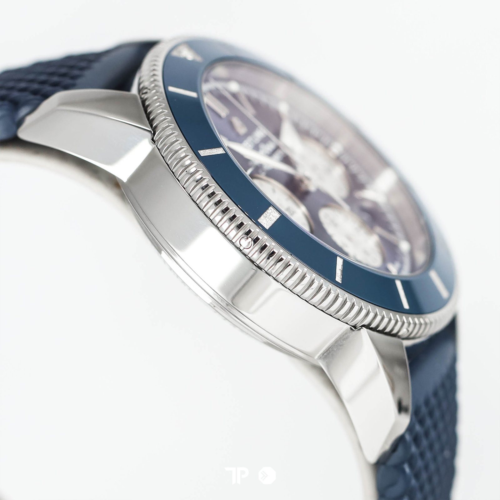 A5900